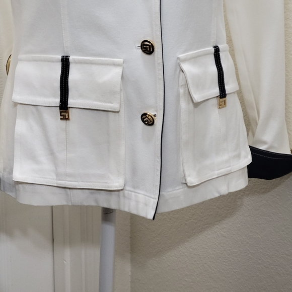 Jacket - Picture 5 of 15